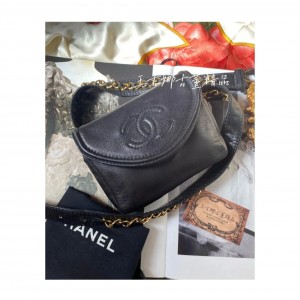 Chanel 羊皮黑金腰包